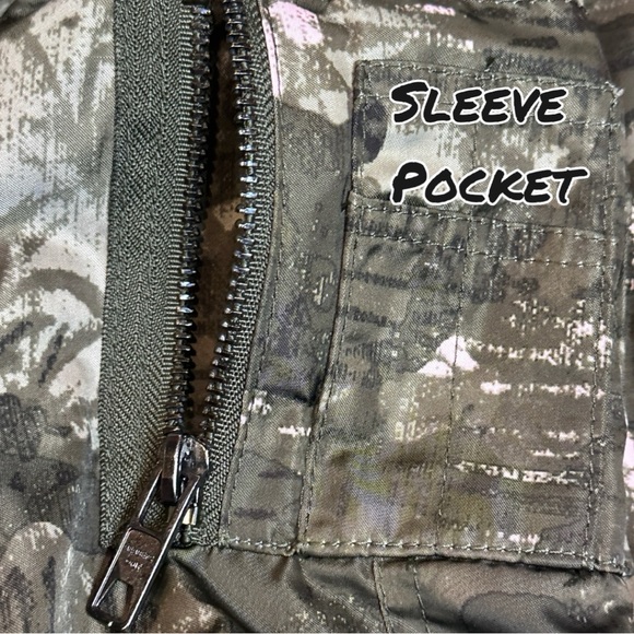 🎉 HOST PICK 🎉Girls’ Members Only Bomber Jacket in camo green and pink. Kids 12 - Picture 14 of 15